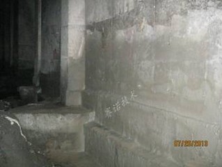 混凝土地下车库渗水（墙体大面积慢性渗水找不到漏水点)